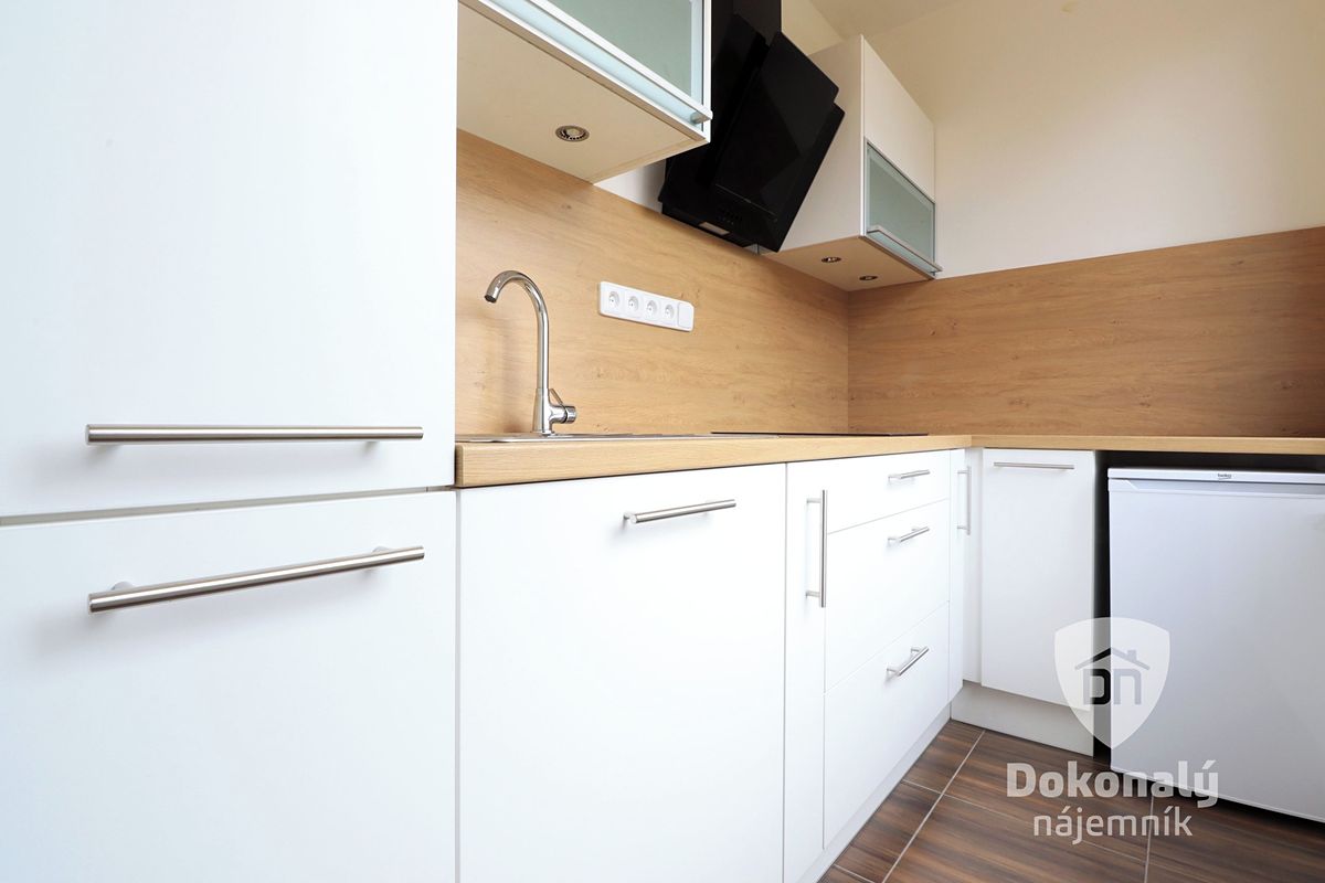 Pronájem bytu 1+kk 27 m²