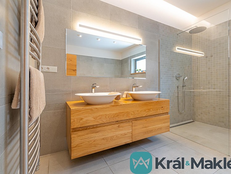 Prodej bytu 5+kk, 212 m² (16 z 19)
