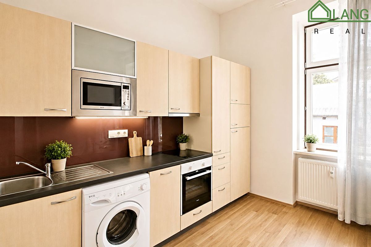 Pronájem bytu 1+kk 30 m²