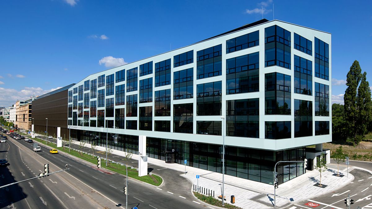 Pronájem kanceláře 450 m² – fotografie 3