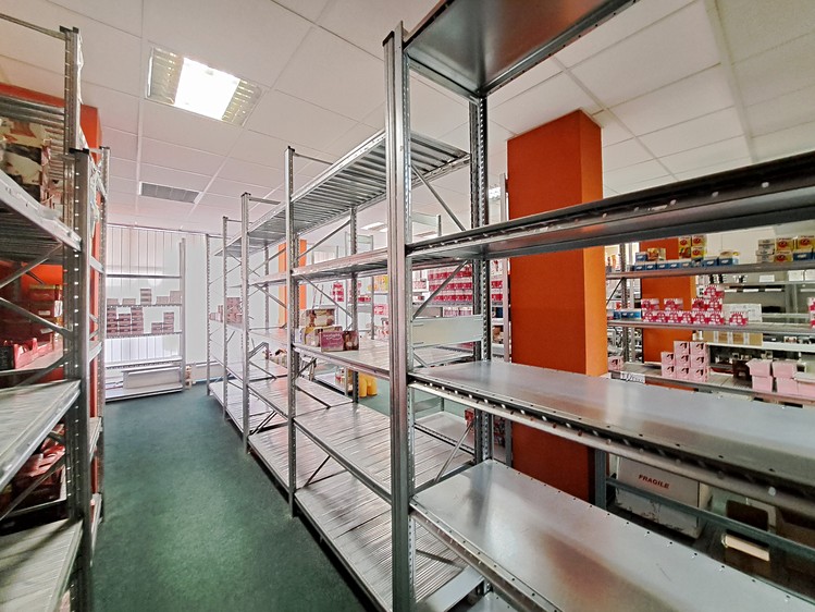 Комерційне приміщення в оренду, 180 м² (3 з 10)