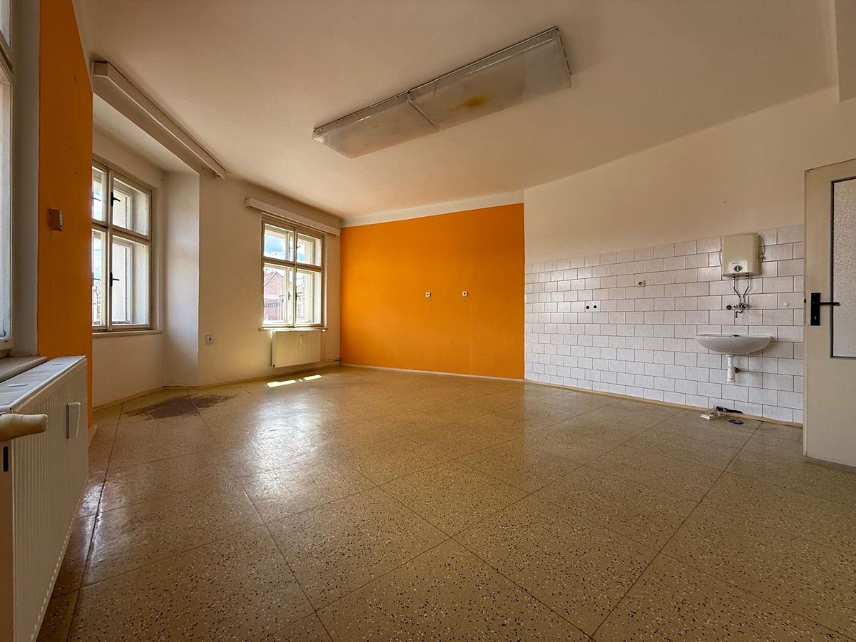 Pronájem obchodního prostoru 44 m² – fotografie 3