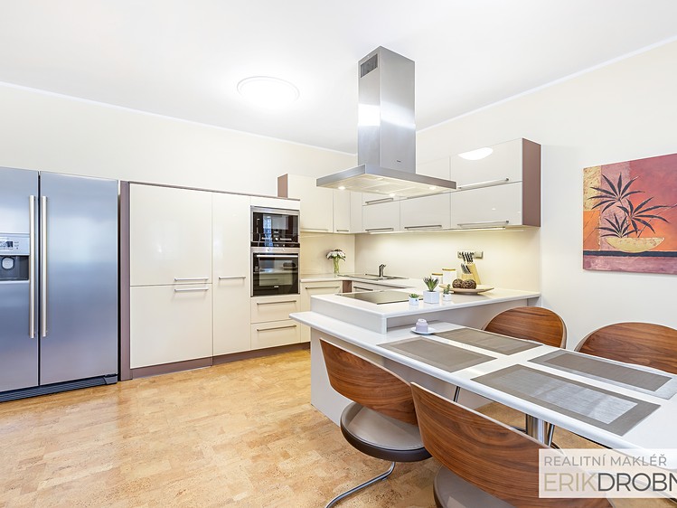 Квартира 3+kk в оренду, 92 м² (2 з 12)