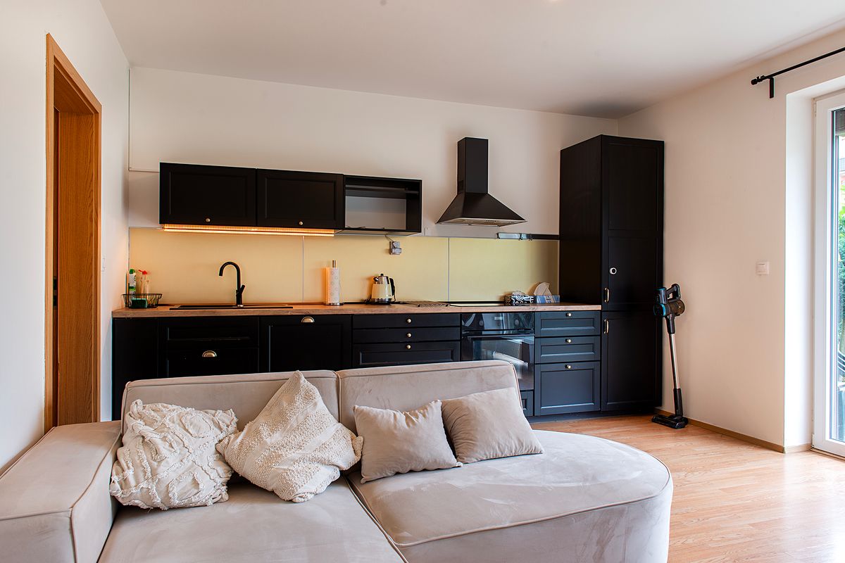 Pronájem bytu 2+kk 48 m² – fotografie 2