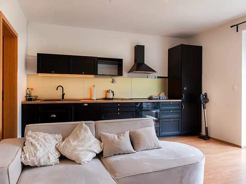 Pronájem bytu 2+kk 48 m², Hostivice – náhled fotky 2