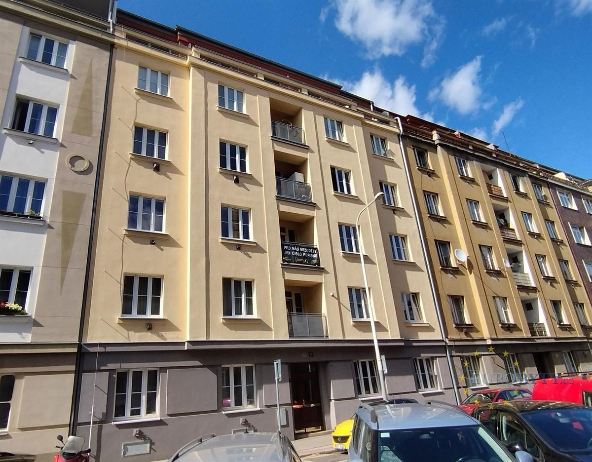 Pronájem bytu 2+kk 40 m²