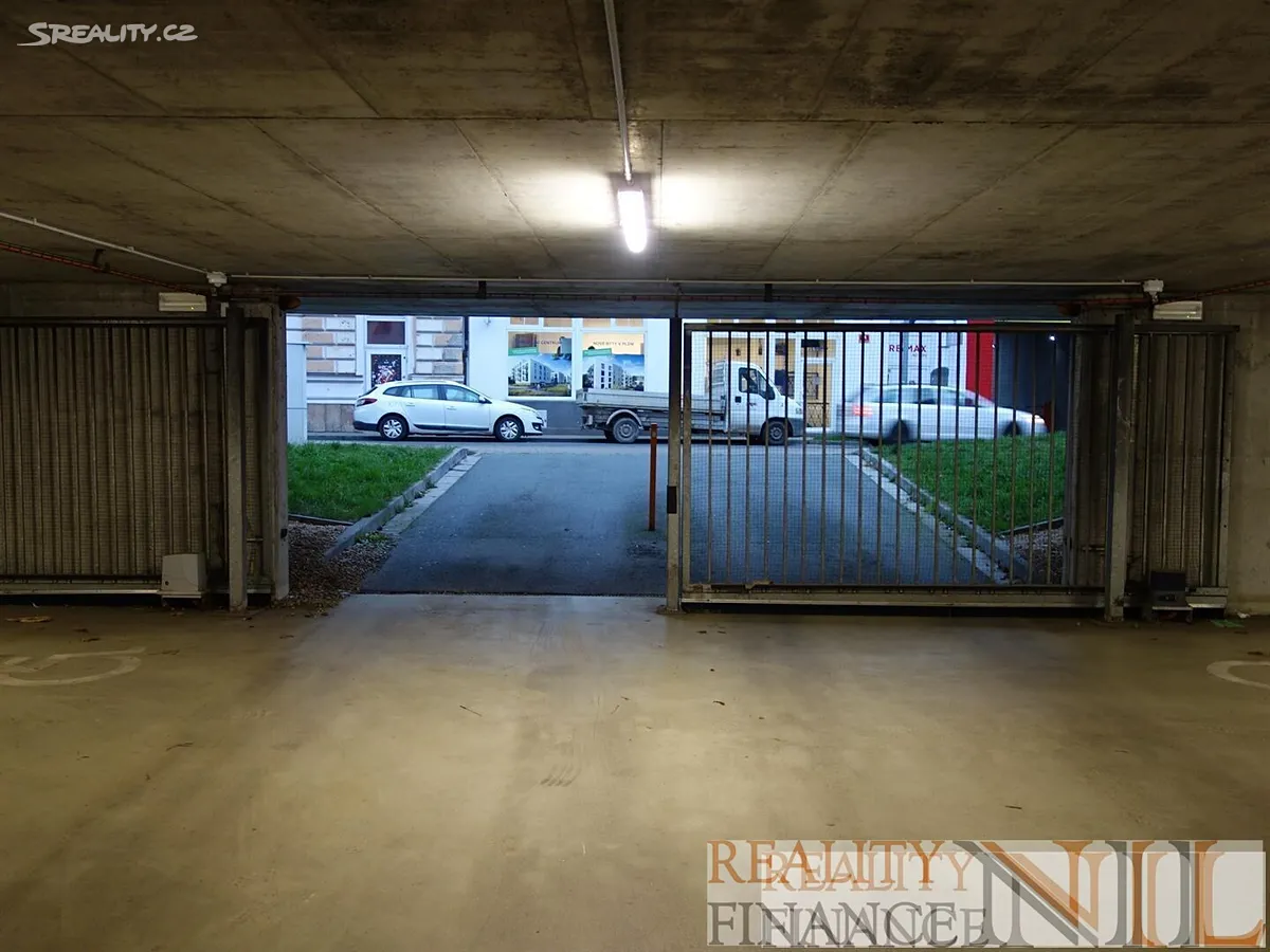 Pronájem garážového stání 10 m² - Widok 4