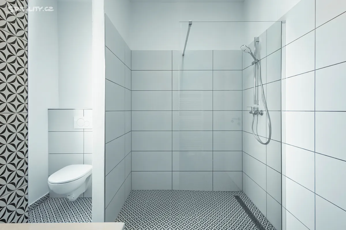 Pronájem bytu 2+kk 48 m² - Więcej