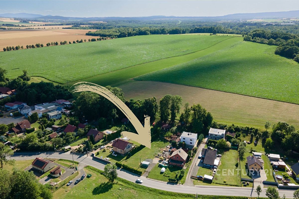 Prodej stavebního pozemku 1956 m² – fotografie 3