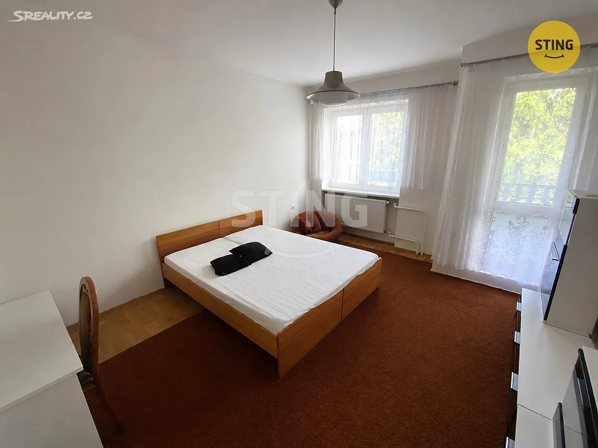 Prodej rodinného domu 200 m², pozemek 944 m² – pohled 5