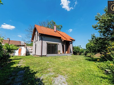 Prodej  rodinného domu 102 m², pozemek 988 m²