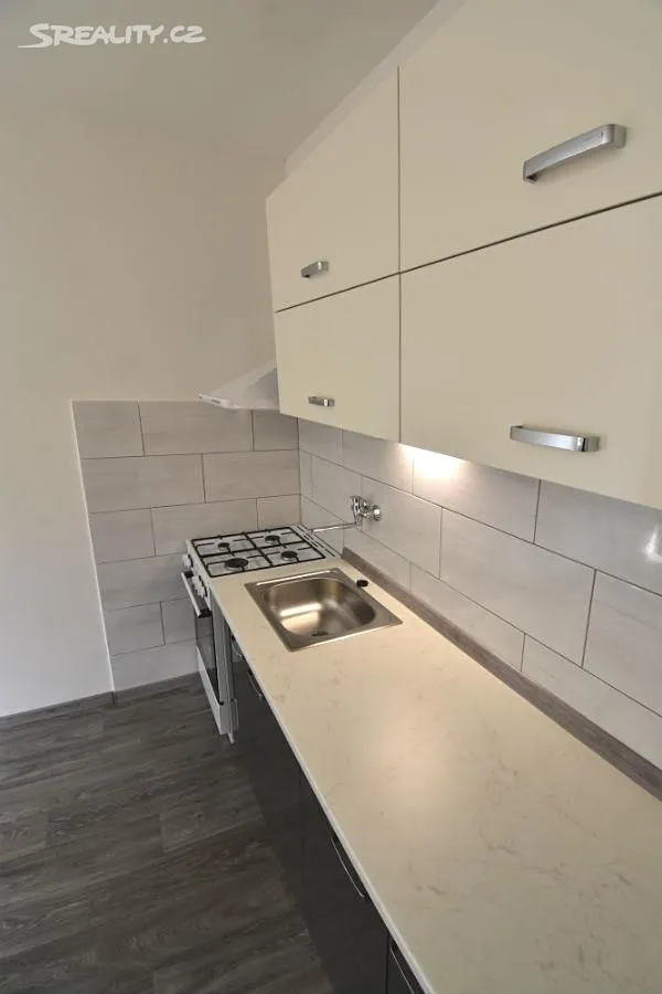 Pronájem bytu 1+1 36 m², Jirkov
