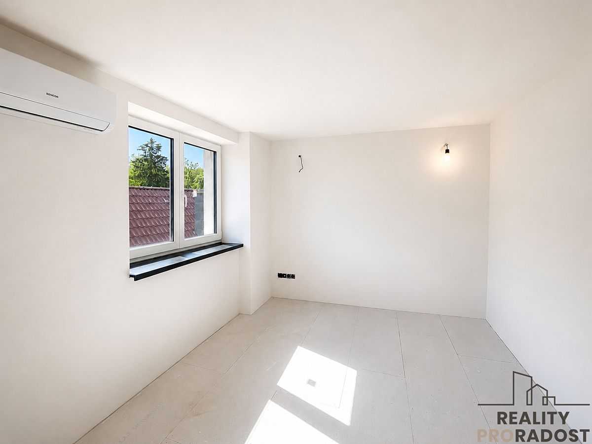 Prodej rodinného domu 54 m², pozemek 232 m² – fotografie 3