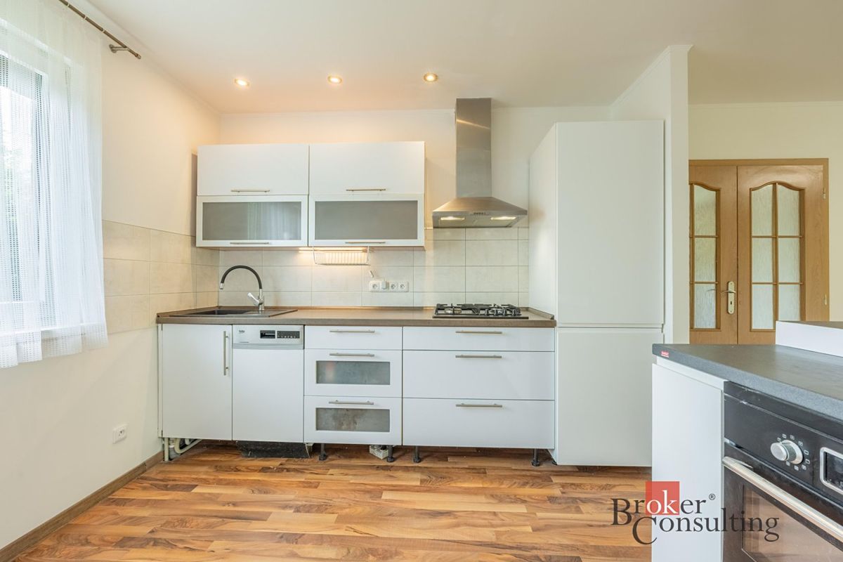 Prodej rodinného domu 91 m², pozemek 900 m² – fotografie 3
