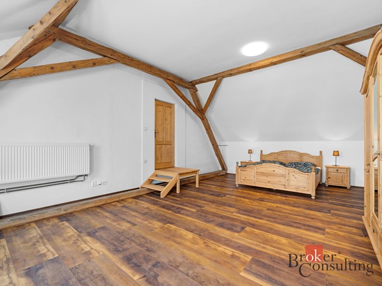 Haus zum Kauf, 450 m² (47 von 54)