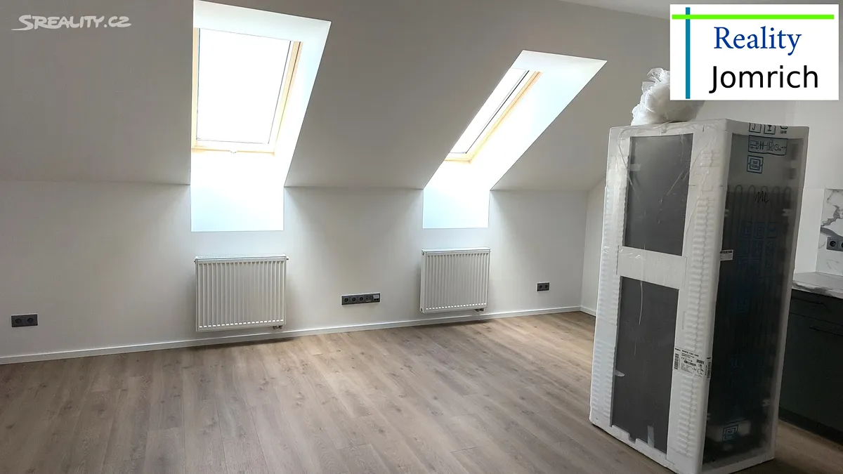 Pronájem bytu 3+kk 99 m² - Widok 4
