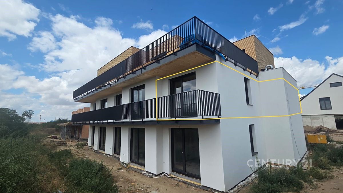 Pronájem bytu 2+kk 52 m² – fotografie 2