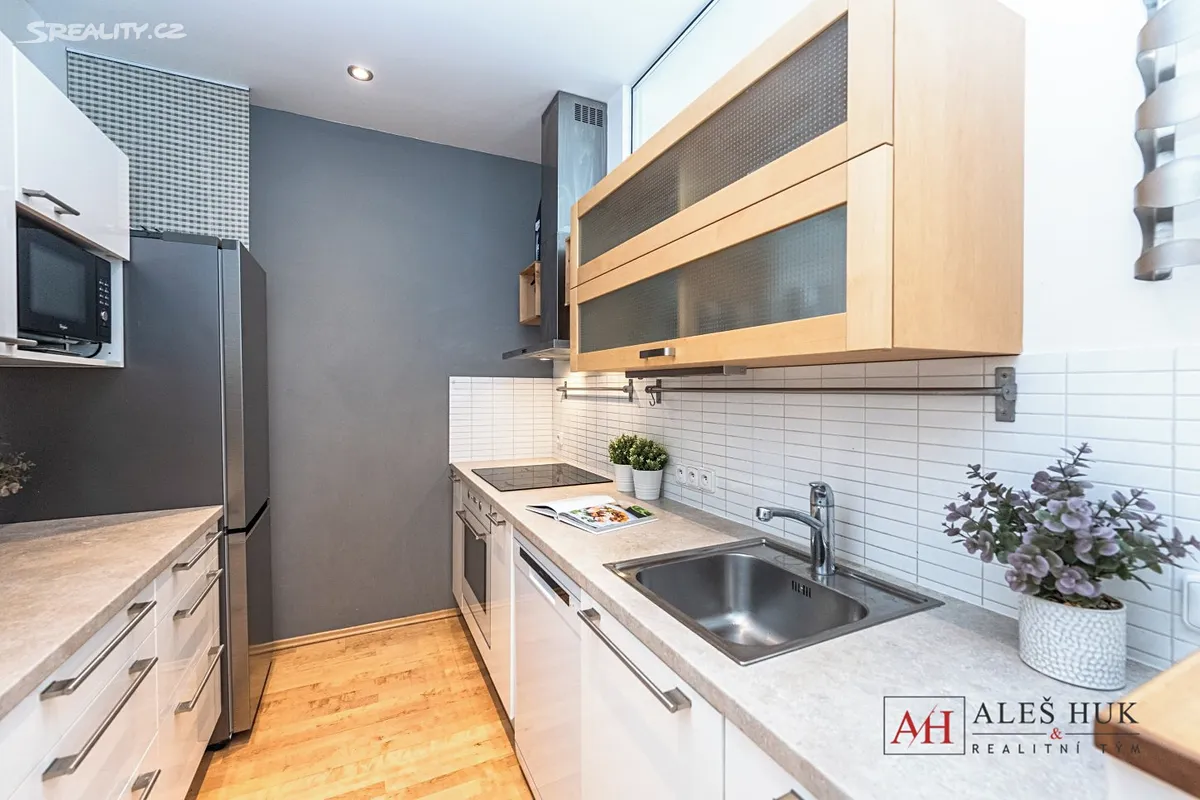 Prodej bytu 2+kk 48 m² – další