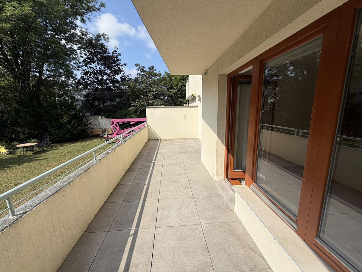 Pronájem bytu 2+kk 62 m²