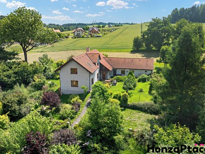 Prodej  rodinného domu 244 m², pozemek 2 457 m²