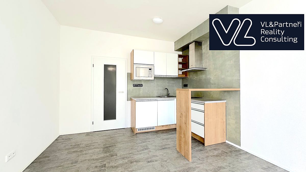 Pronájem bytu 1+kk 32 m²