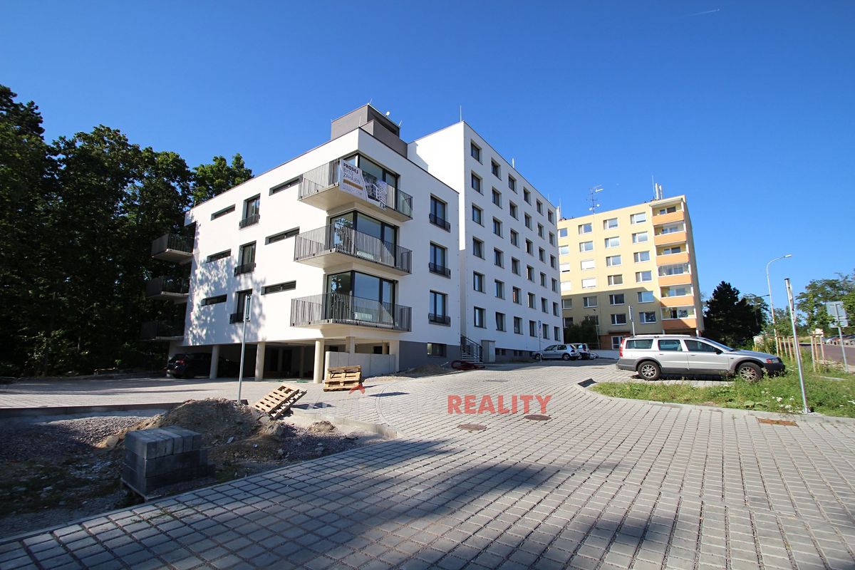 Pronájem bytu 2+kk 42 m²