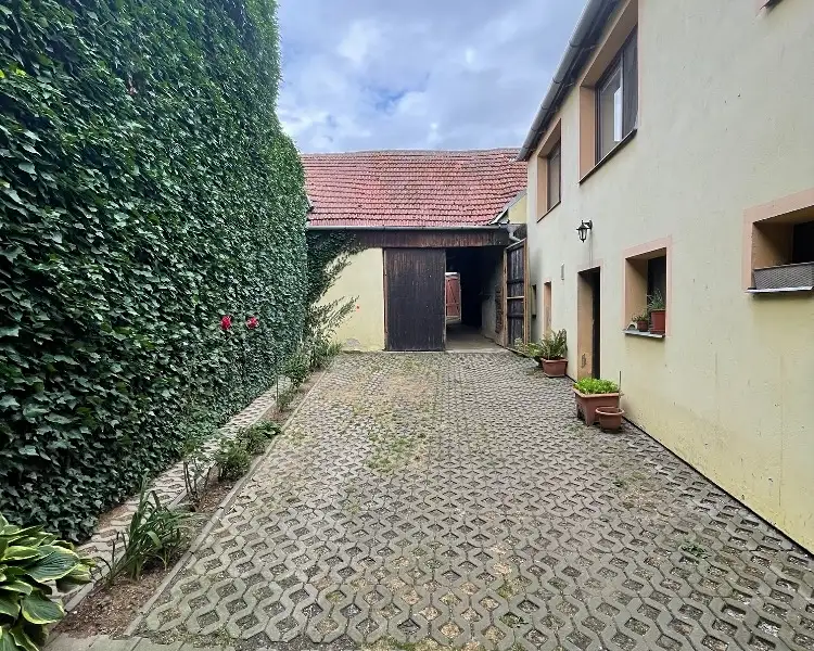 Prodej rodinného domu 177 m², pozemek 379 m², Nové Syrovice – náhled fotky 2