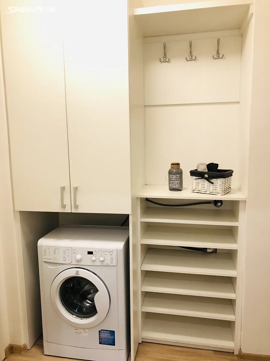 Pronájem bytu 1+kk 27 m² – pohled 6