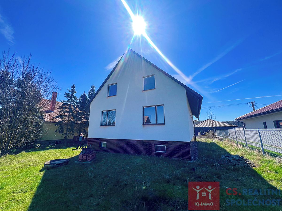 Prodej rodinného domu 268 m², pozemek 593 m² – fotografie 5