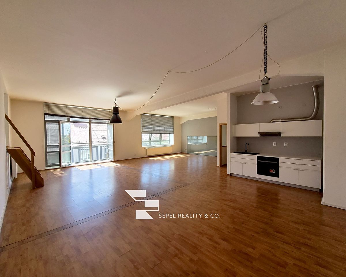 Pronájem bytu 2+kk 107 m²