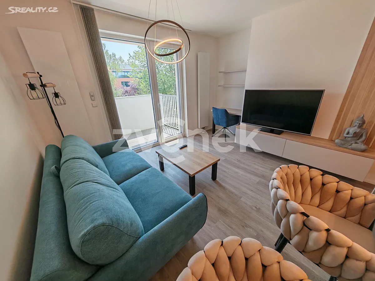 Pronájem bytu 1+kk 37 m², Zlín