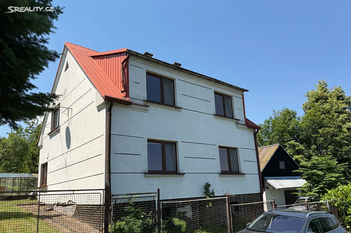 Prodej rodinného domu 130 m², pozemek 1000 m², Návsí