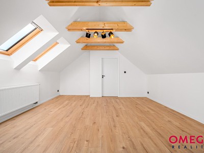 Pronájem  rodinného domu 140 m², pozemek 364 m²
