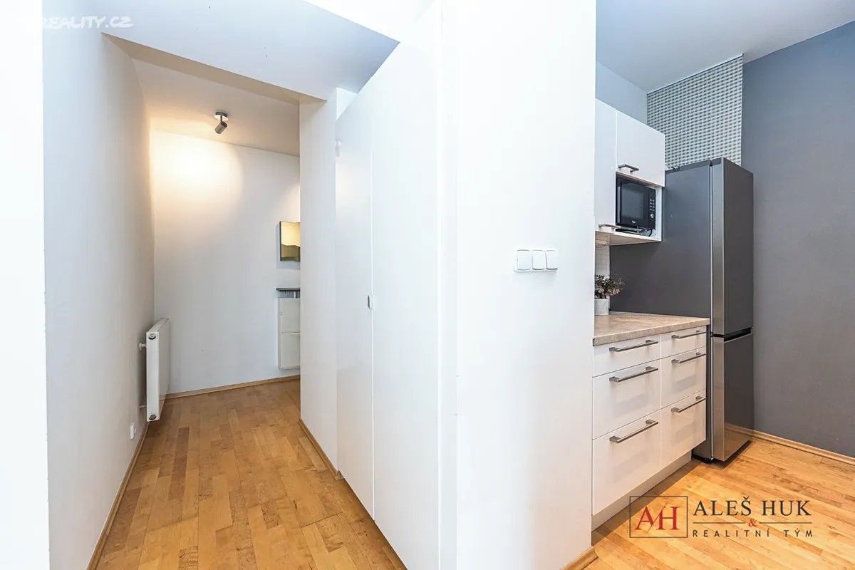Prodej bytu 2+kk 48 m² – pohled 6