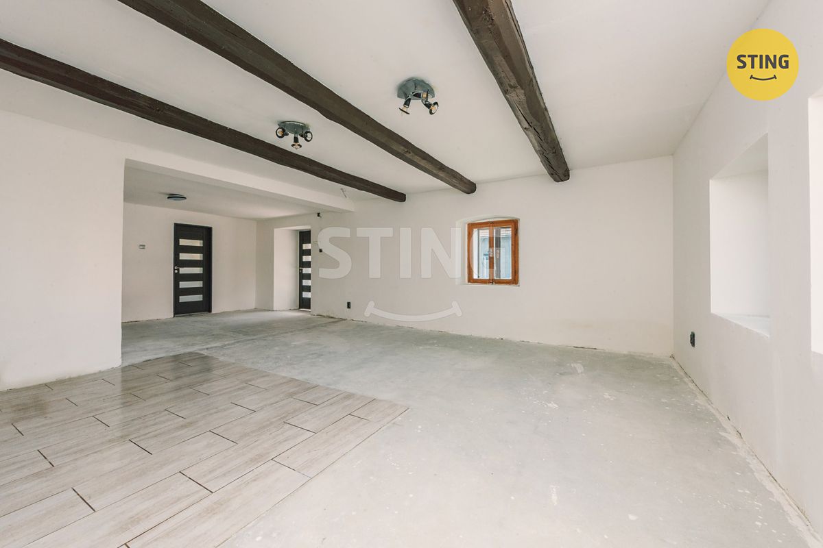 Prodej rodinného domu 149 m², pozemek 900 m² – fotografie 5
