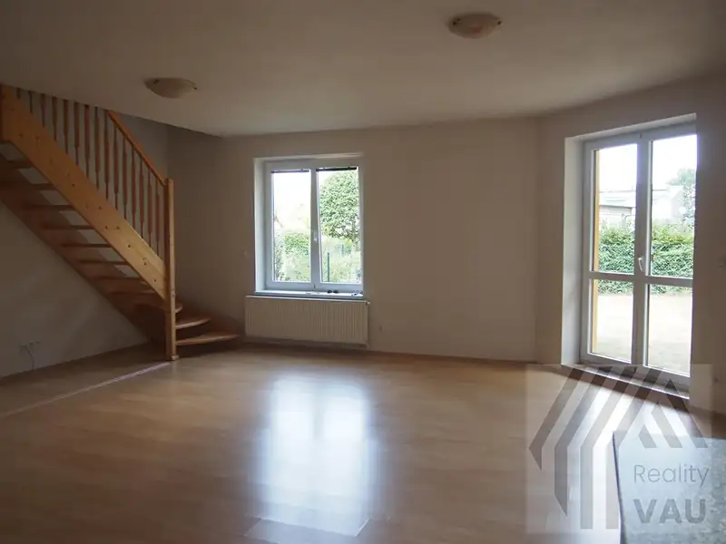 Pronájem bytu 3+kk 100 m², Dašice – náhled fotky 2