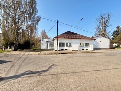 Prodej výrobní haly, prostoru 1084 m²