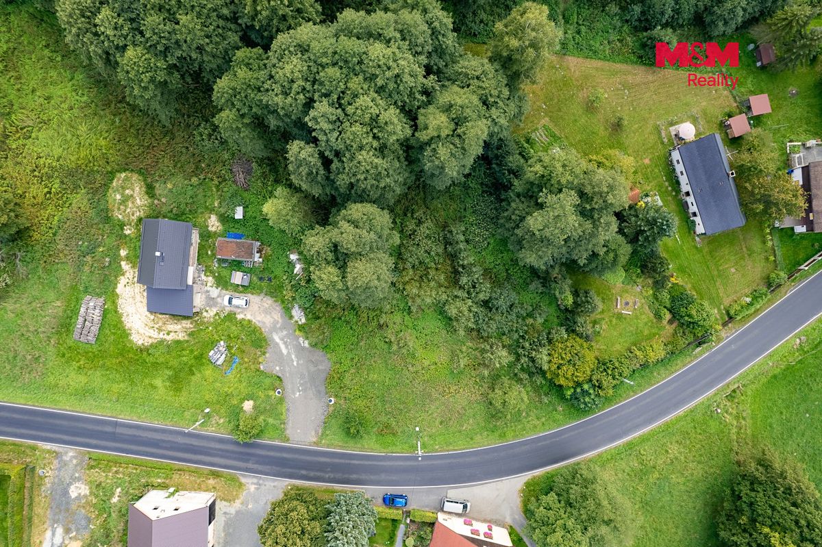 Prodej stavebního pozemku 2001 m² – fotografie 3