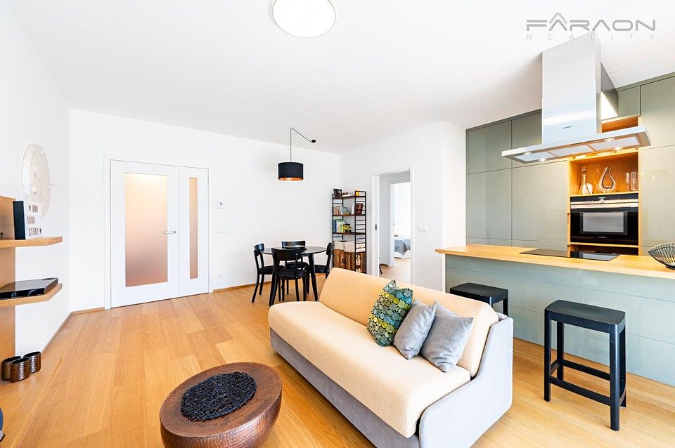 Pronájem bytu 3+kk 83 m²