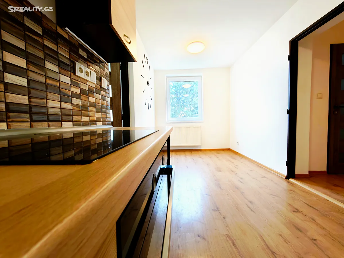 Pronájem bytu 3+1 76 m², Hlinsko