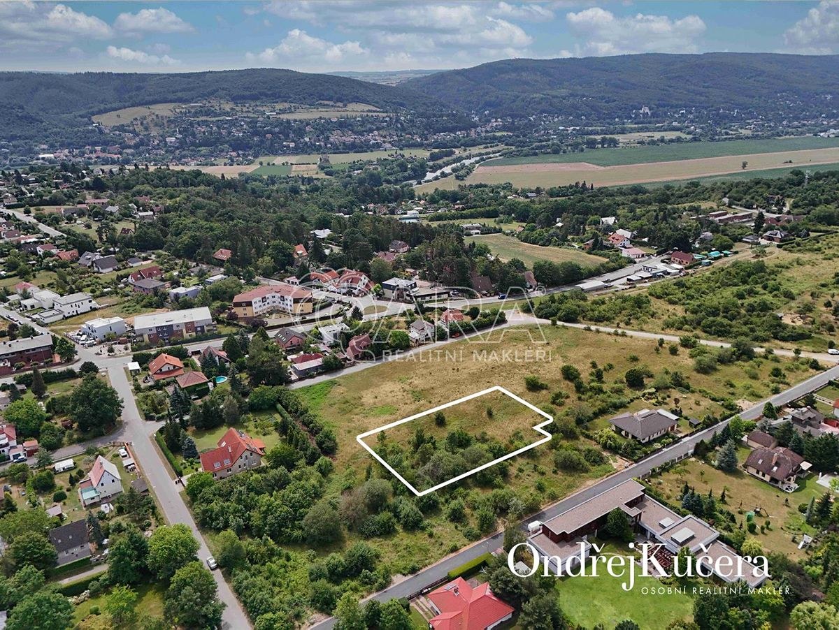 Prodej stavebního pozemku 1831 m² – fotografie 3