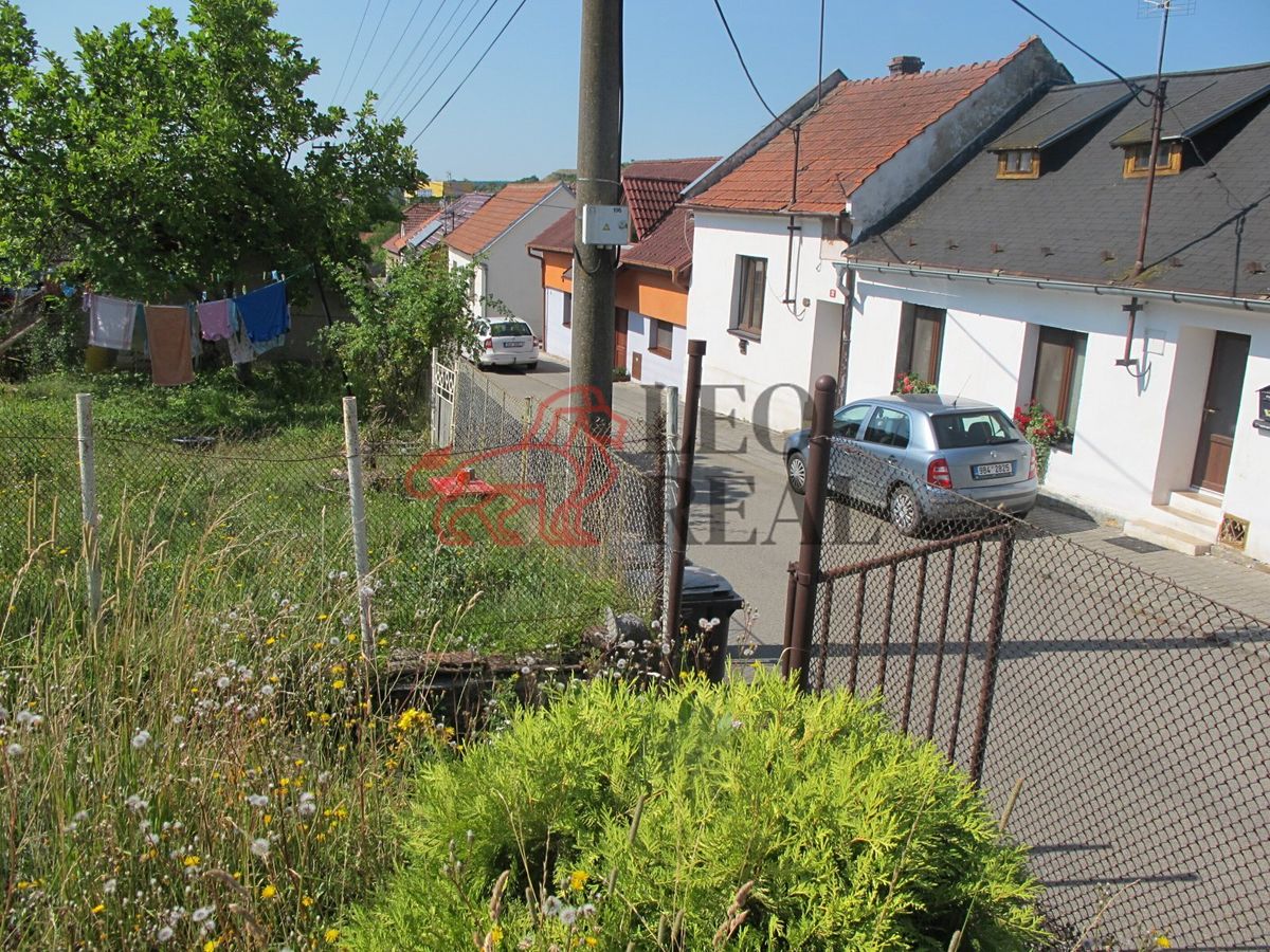 Prodej rodinného domu 42 m², pozemek 220 m² – fotografie 2