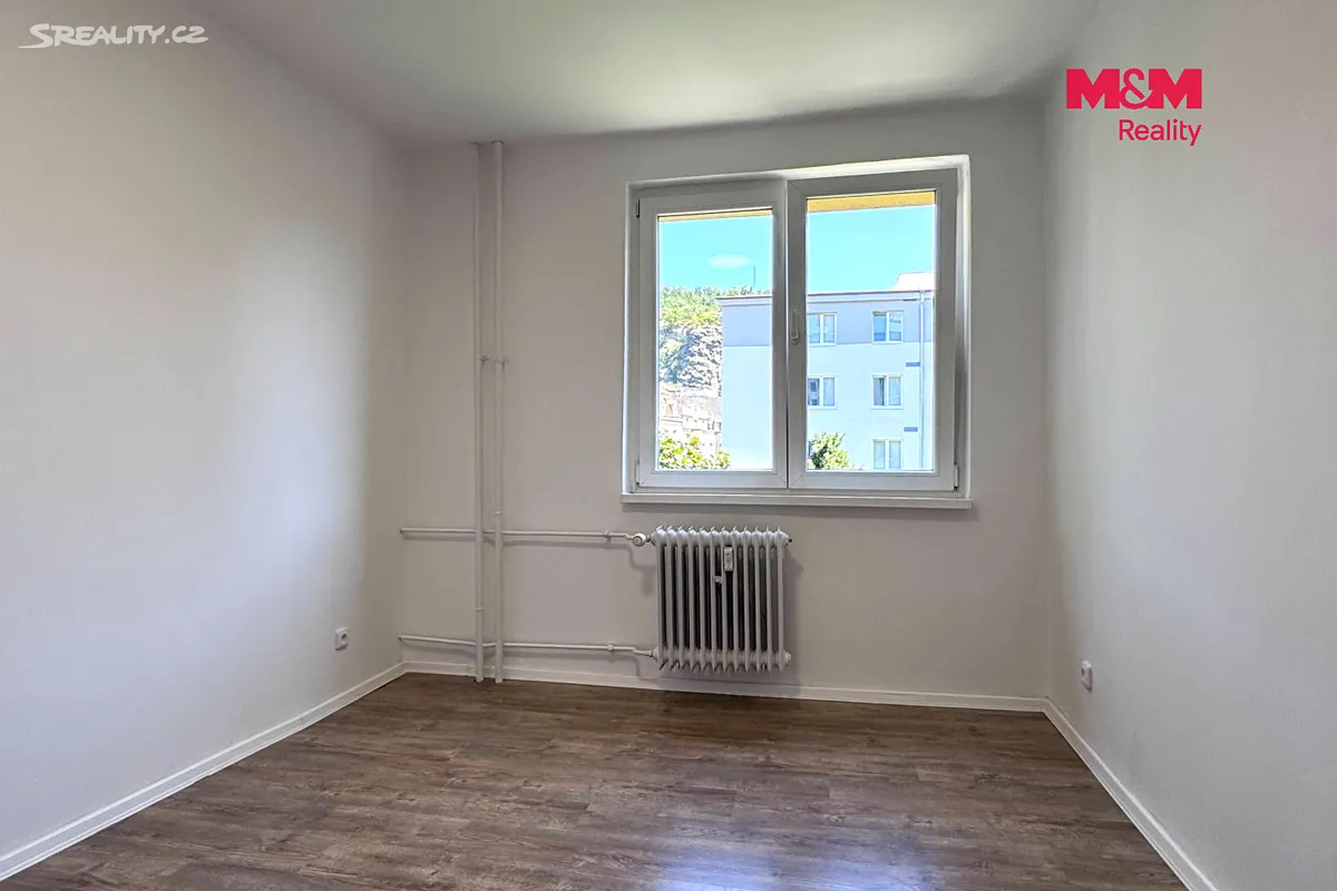 Pronájem bytu 3+1 53 m² – pohled 3