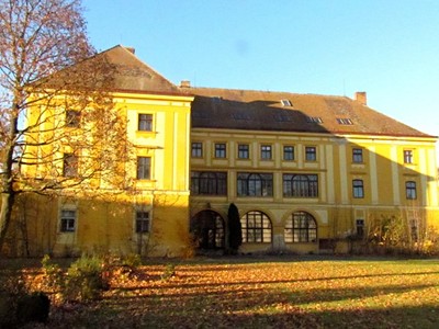 Prodej činžovního domu 2 200 m²