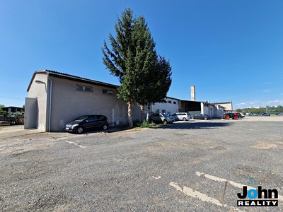 Prodej výrobní haly, prostoru 1 500 m²