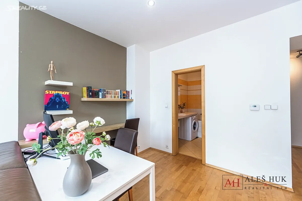 Prodej bytu 2+kk 48 m² – pohled 4
