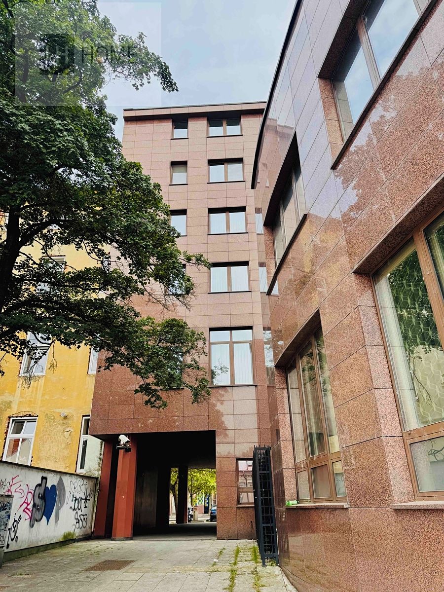 Prodej komerční nemovitosti 1000 m² – fotografie 5