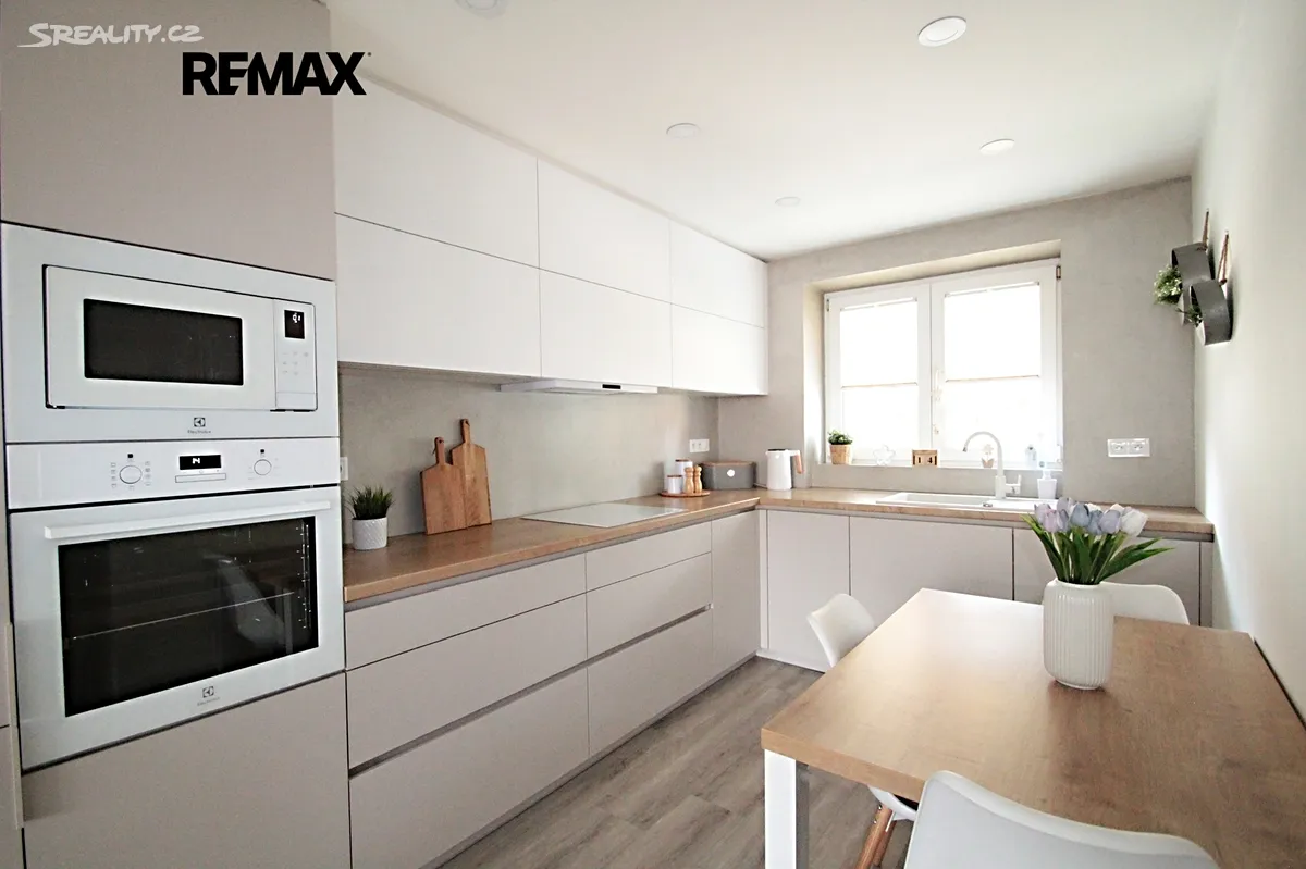 Prodej bytu 2+1 53 m², Kolín