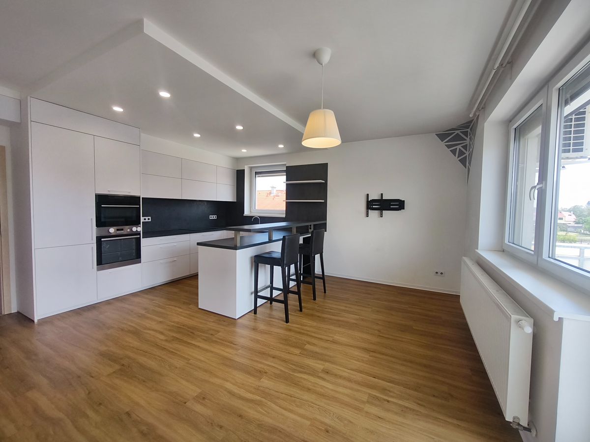 Pronájem bytu 3+kk 70 m²