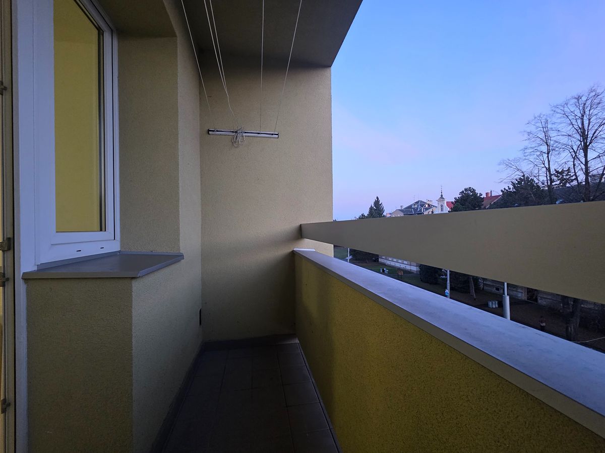 Pronájem bytu 2+1 55 m² – fotografie 3